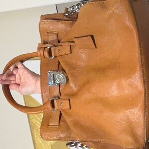 28. Mk Hamilton Sold As Is Desc In Live No Cancel/returns